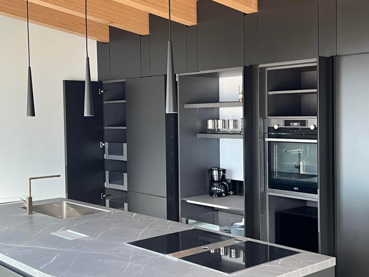 Luxury Lakefront Penthouse Lezzeno Exteriér fotografie